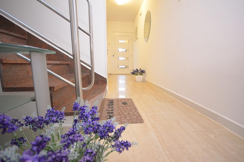 Apartments Miriam Srima Водице Екстер'єр фото